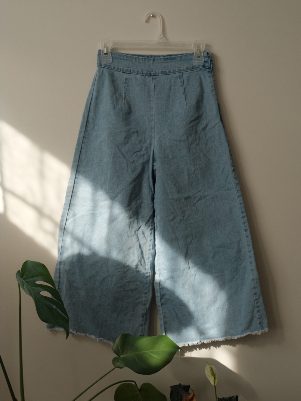 Denim High-rise Wide-Legged Jeans • Women’s 26